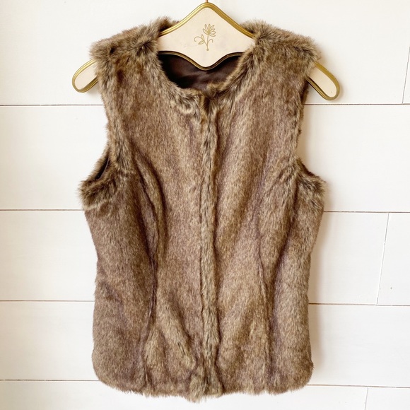 Faux Fur Vest Brown Medium - Picture 2 of 8